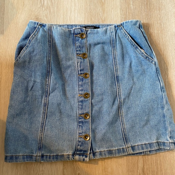 Mini button up denim skirt - Picture 1 of 3